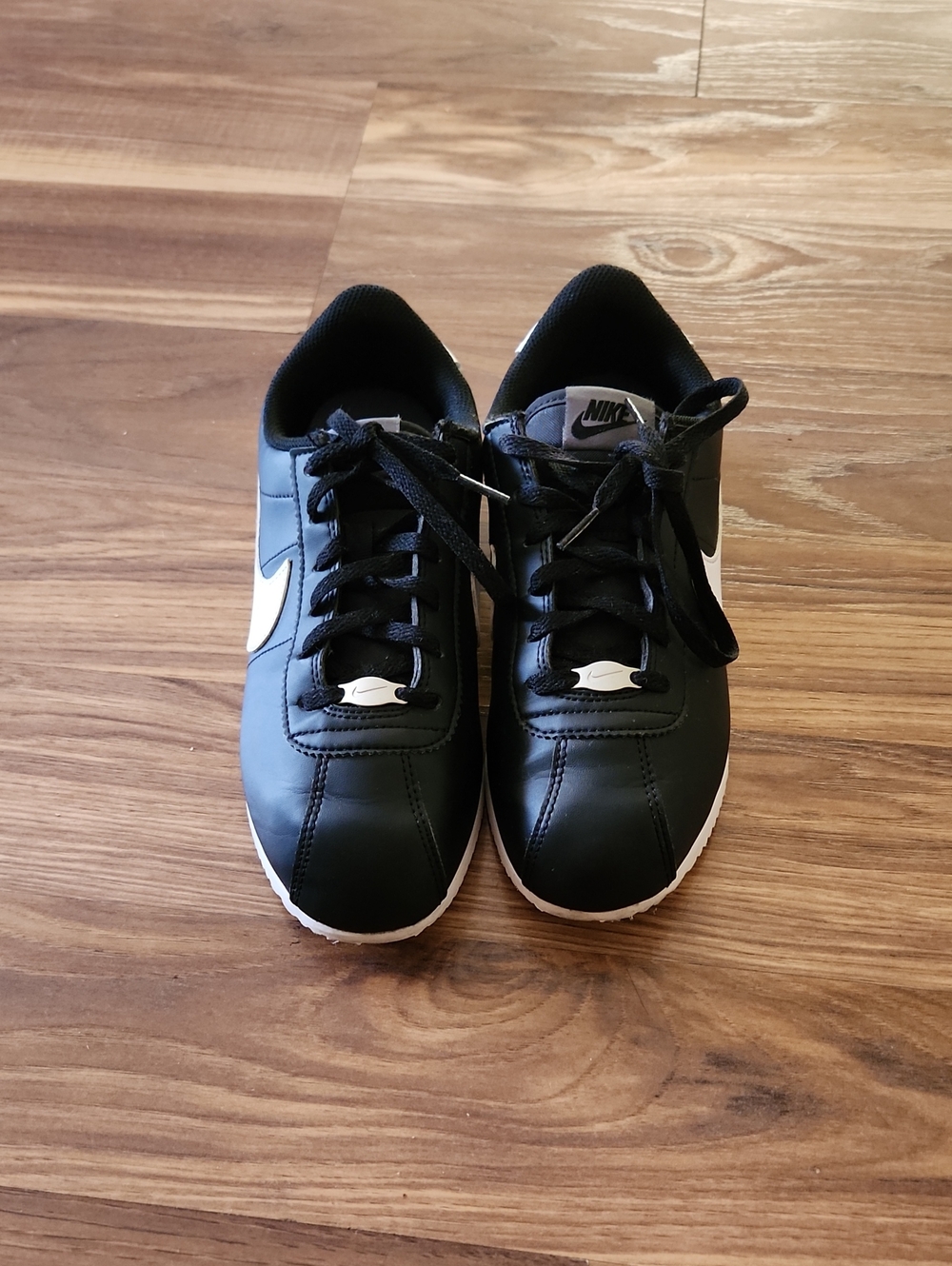 Nike Kids Black and White Low-Top Sneakers